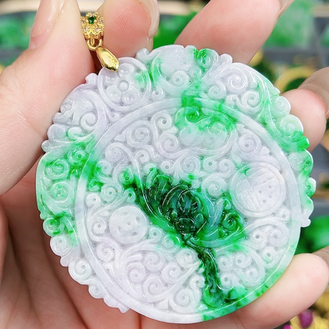 翡翠颈饰未镶嵌吊坠