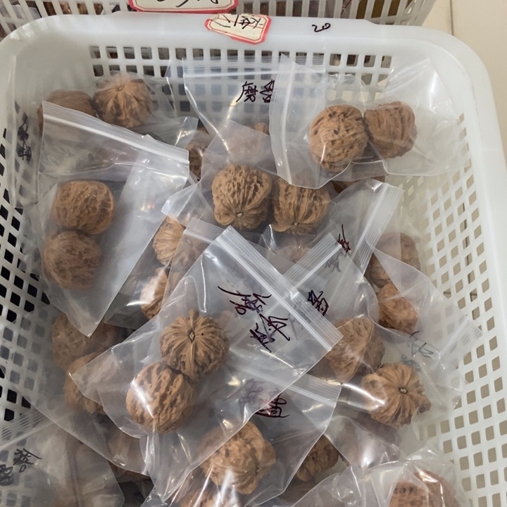 吊坠文玩核桃磨盘瑕疵