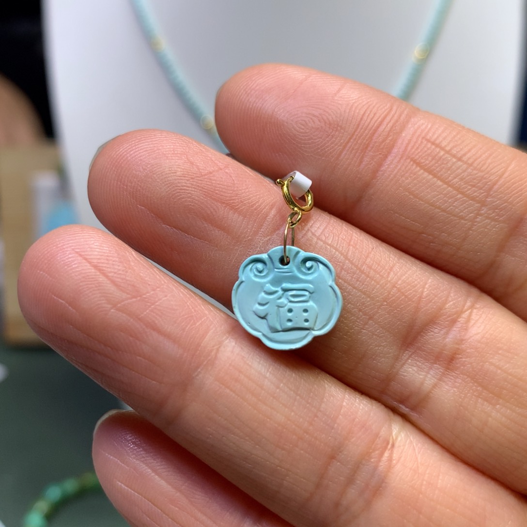 绿松石挂件18K金镶嵌