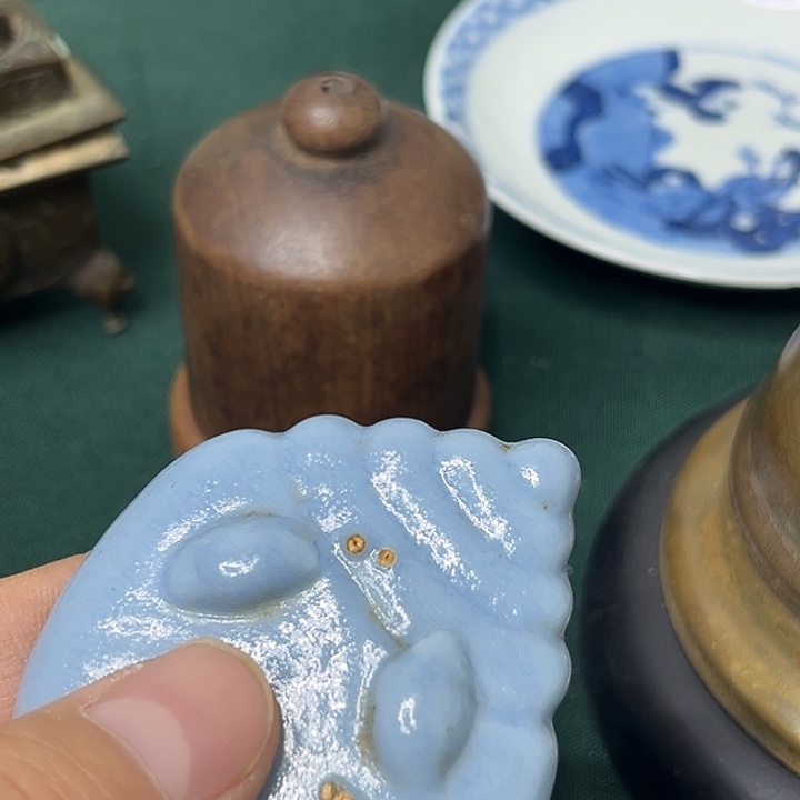 古***茗瓷片精美的陶瓷摆件……