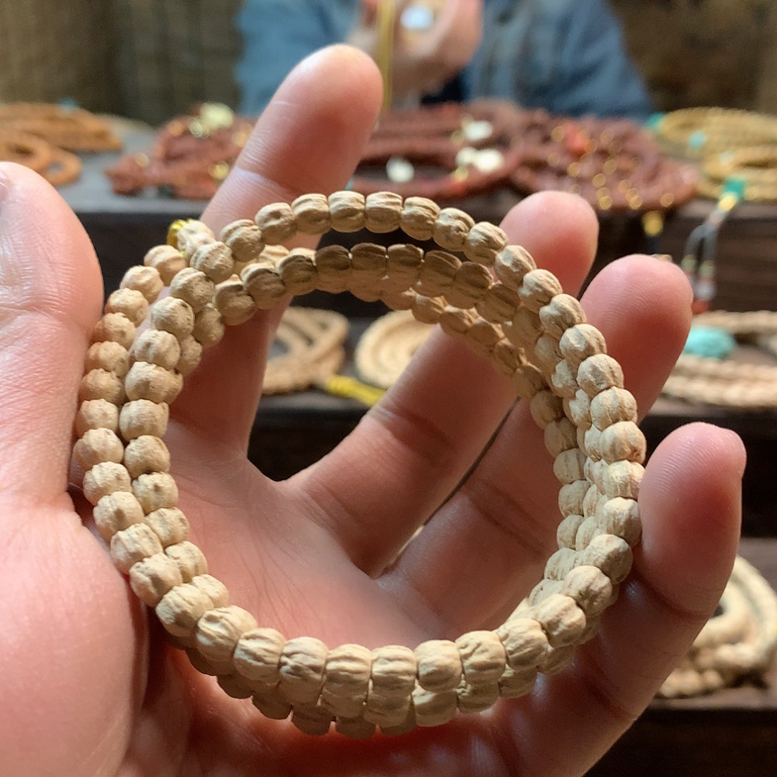 柏香籽/百香籽吊坠粉皮方块多棱顺