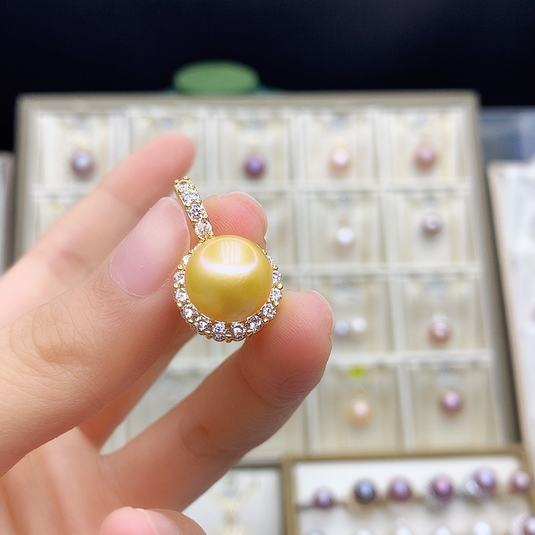 淡水珍珠颈饰合金