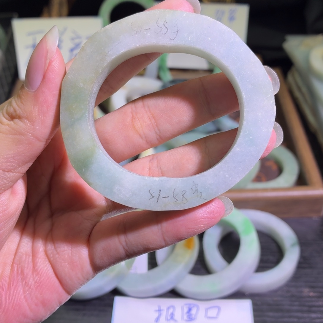 定制翡翠未镶嵌缅甸翡翠A货手镯毛胚定制