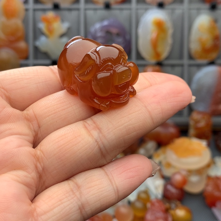 可***求玛瑙/玉髓未镶嵌颈饰