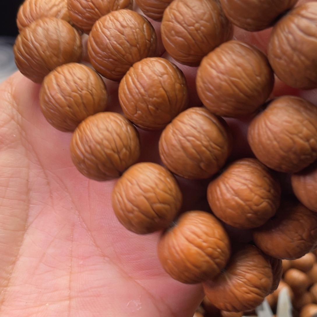 吊坠猴头核桃聚宝盆