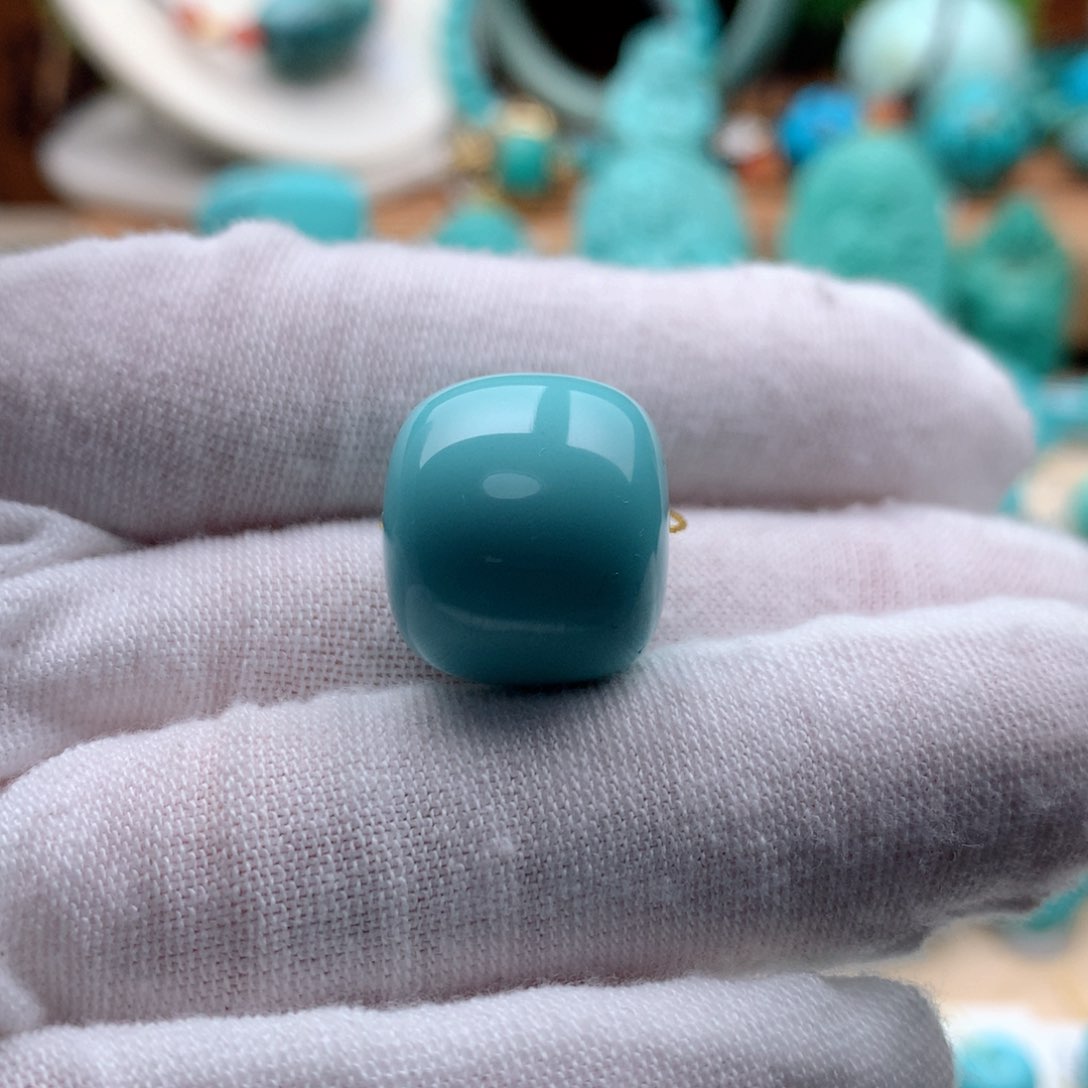 绿松石颈饰未镶嵌