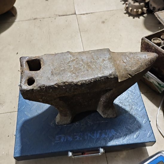 一个铁砧子1111111