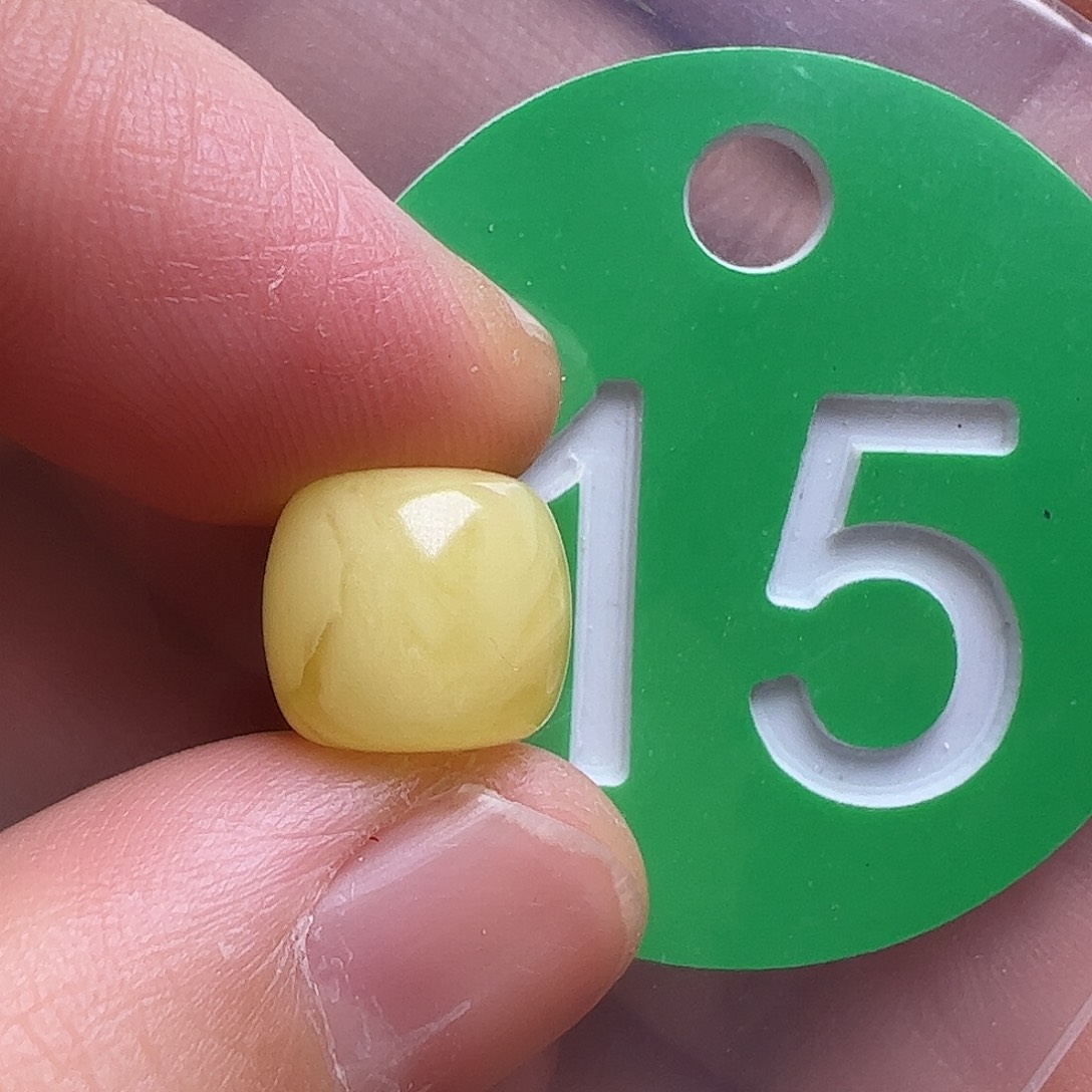 蜜蜡未镶嵌珠宝奇石10m m