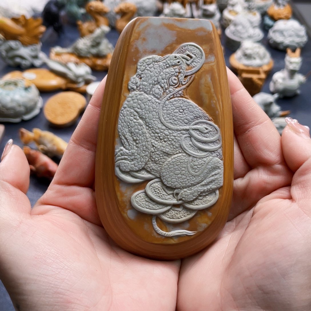 天然原石手工雕刻