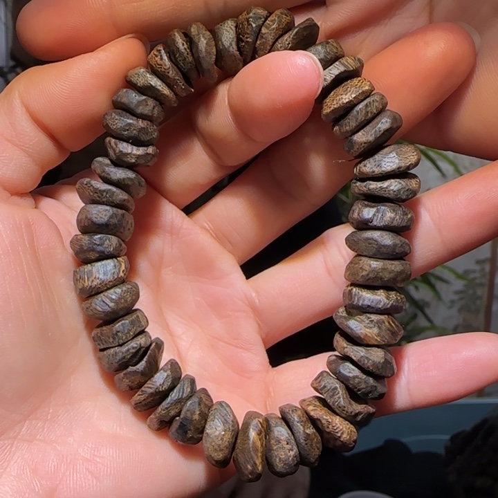 沉香手串原母树沉水树丁手串20.9克