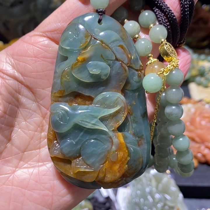 岫玉未镶嵌岫玉吊坠