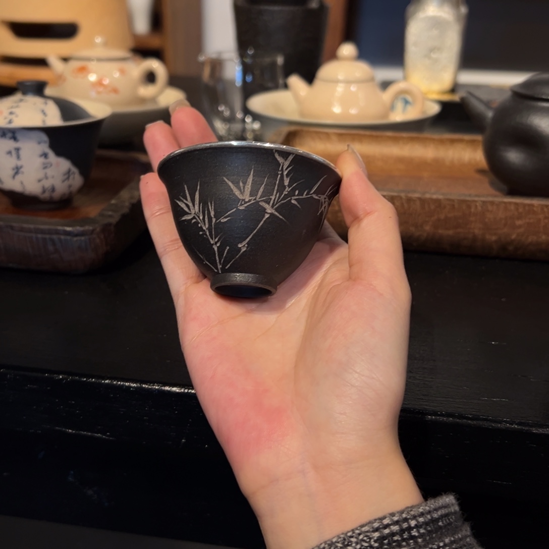 瓷片陶瓷。       陶瓷。       