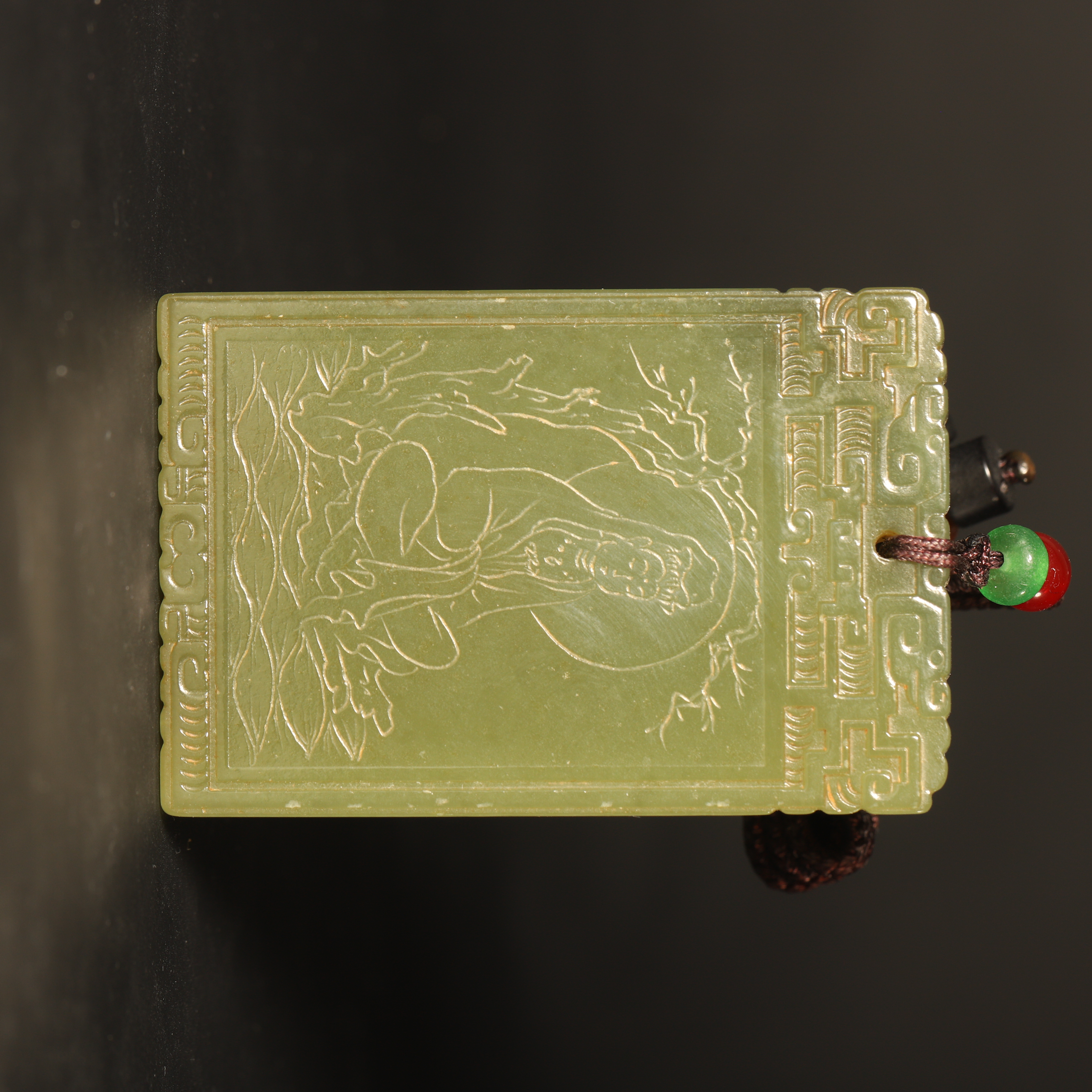 Lot27 清代和田玉观音牌