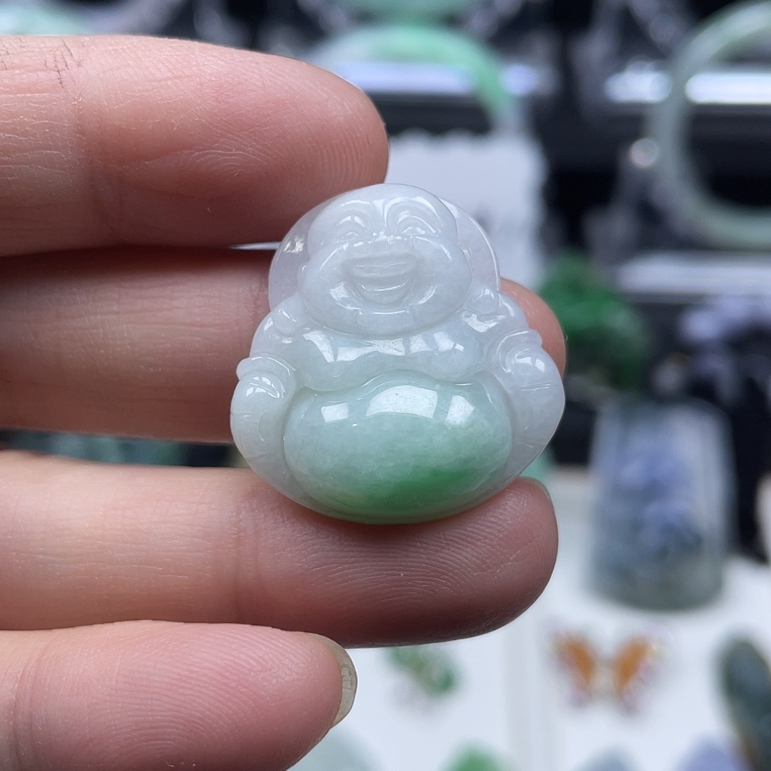 翡翠未镶嵌颈饰佛公