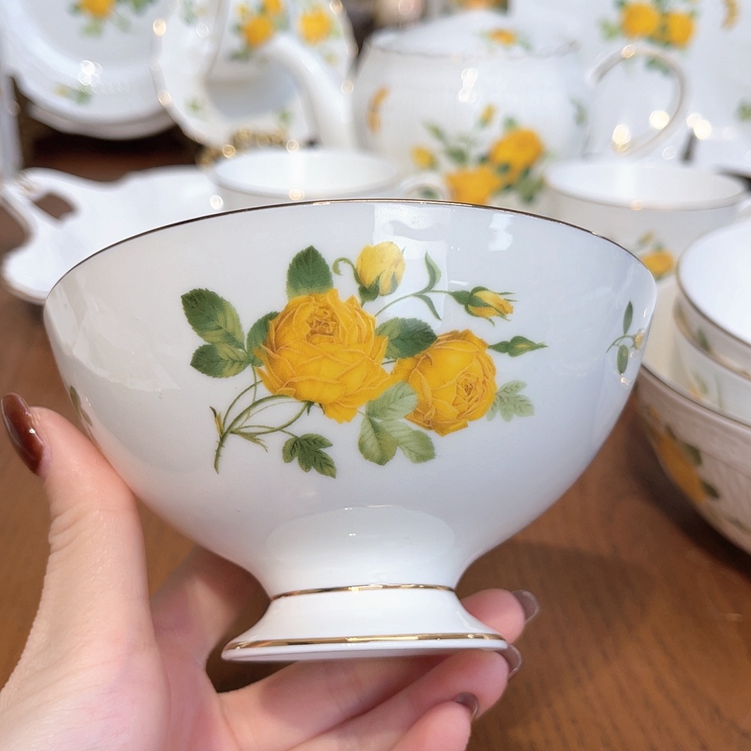 骨瓷饭碗2个////////