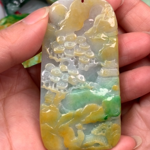 翡翠颈饰未镶嵌翡翠