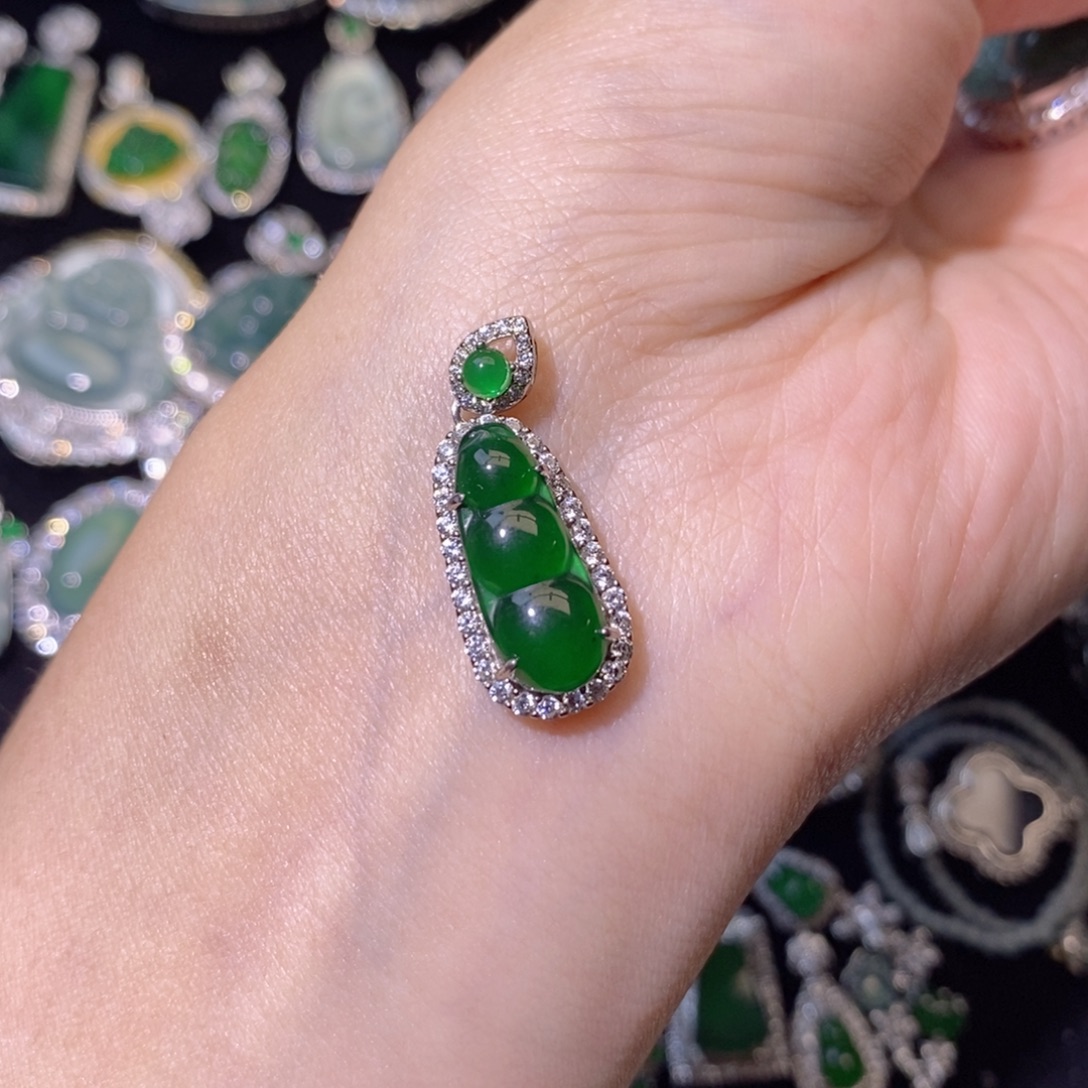 翡翠银S925镶嵌颈饰天然