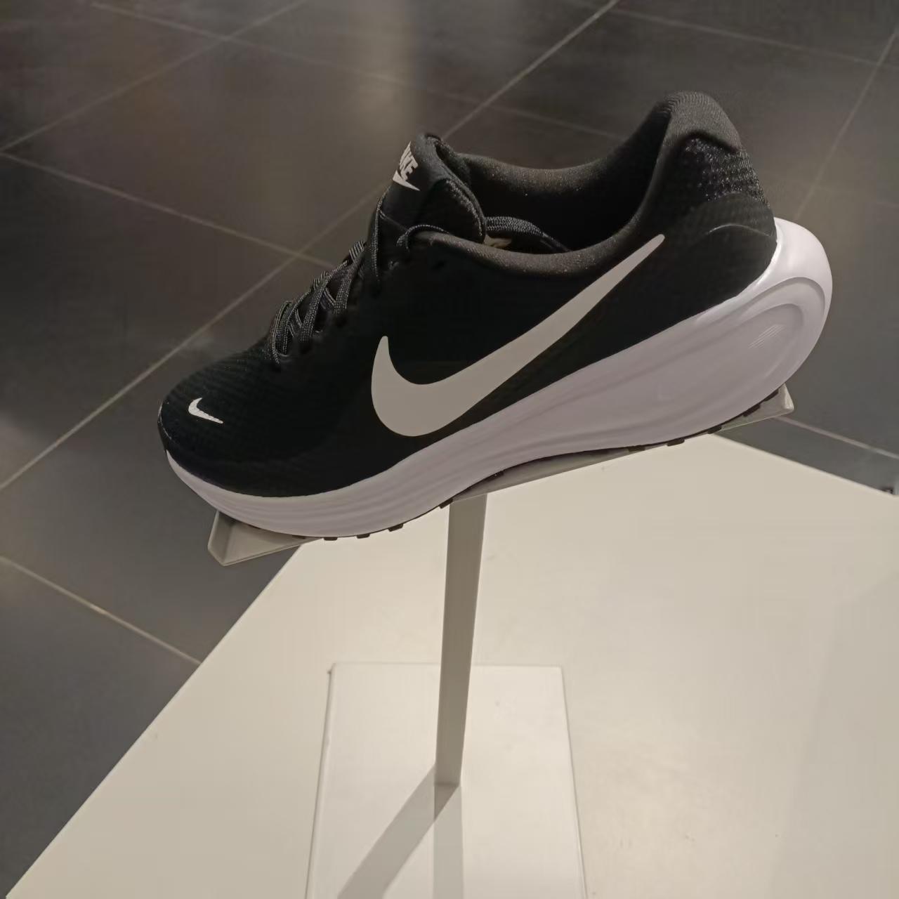 耐克NIKE女子跑步鞋缓震 REVOLUTION 8 运动鞋HJ8485001