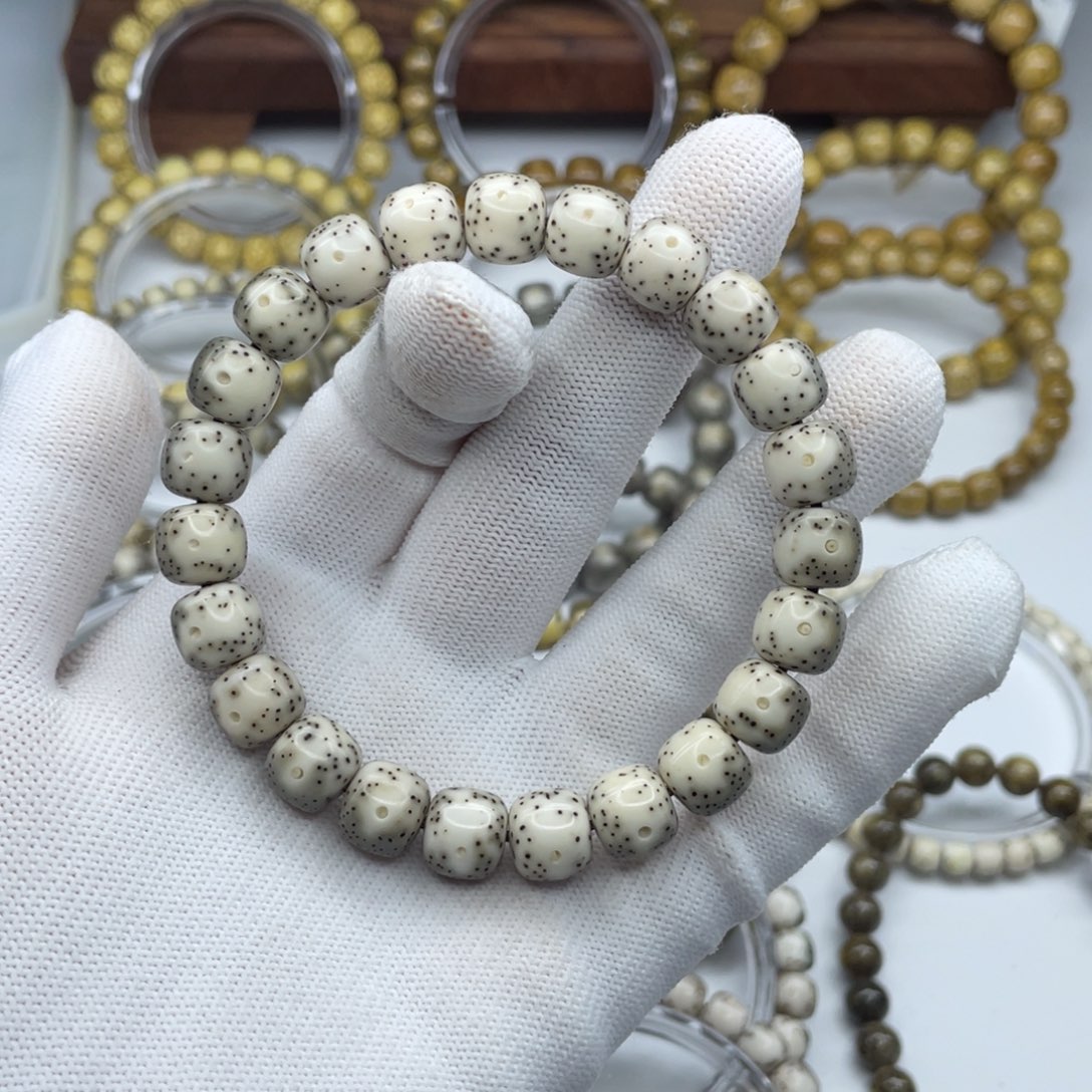 星月菩提手串?****嘛10×9通体留白石玉料高货A16