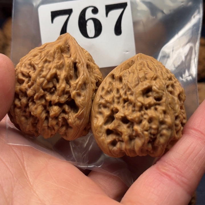 长***用文玩核桃吊坠南疆