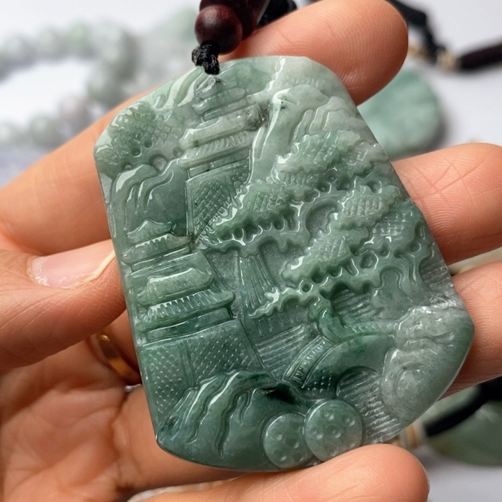 翡翠未镶嵌颈饰翡翠