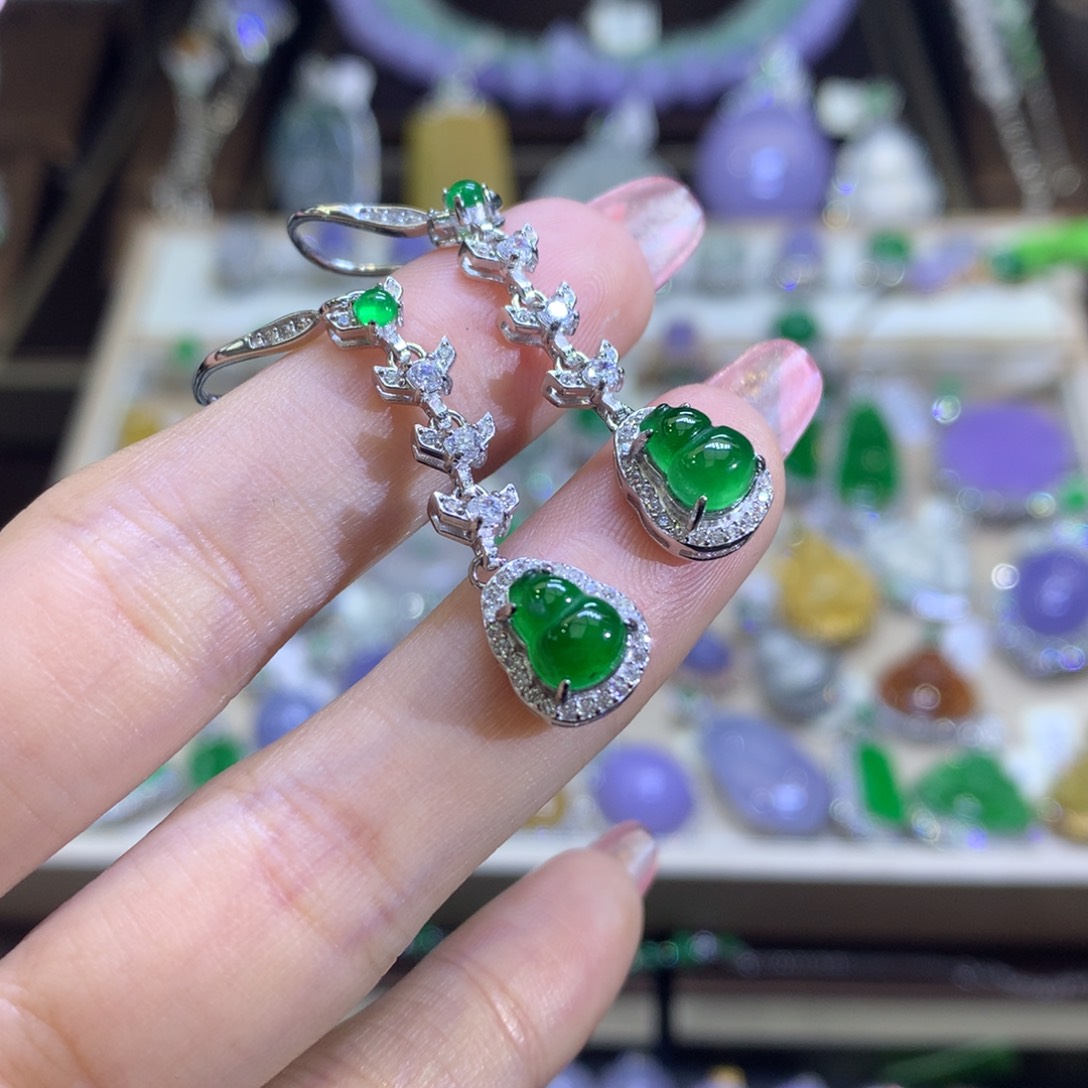 翡翠颈饰银S925镶嵌翡翠