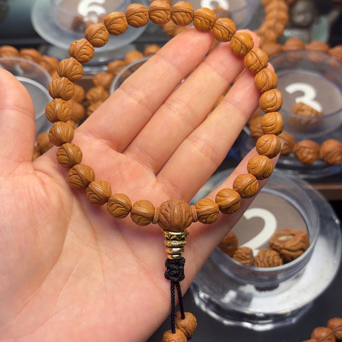 A***c吊坠桃核野生玉龙脊10尺寸