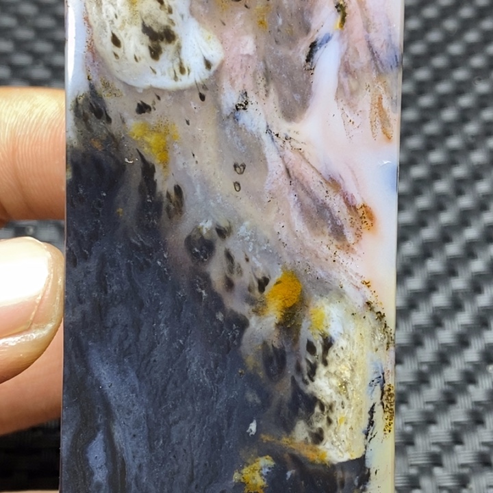 玛瑙/玉髓颈饰未镶嵌三**圣