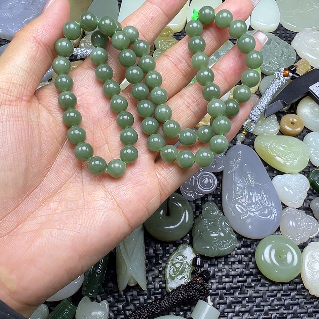 和田玉未镶嵌颈饰卡8（买断价，不退不换）