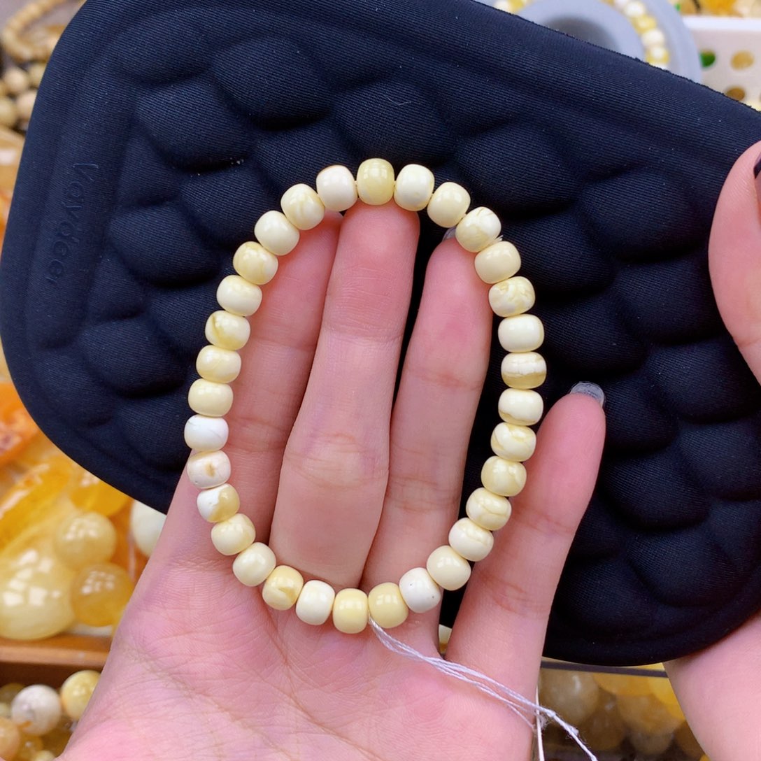 琥珀未镶嵌珠宝奇石7.2 几乎全品