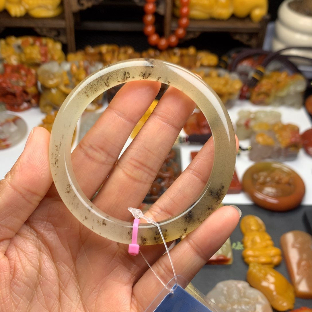石英质玉（黄龙玉）挂件未镶嵌快**情