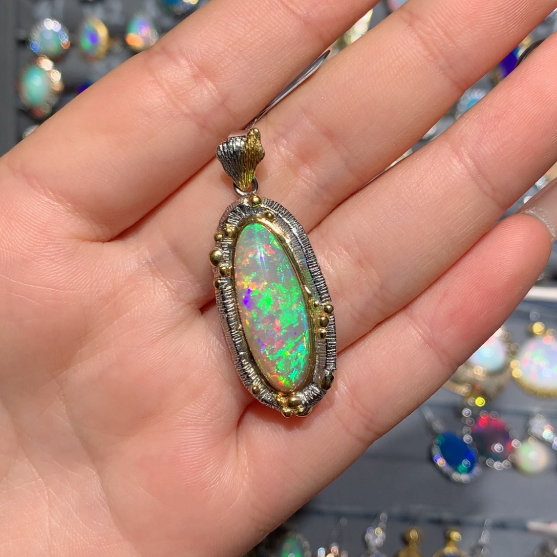 欧泊t欧泊耳钉银S925镶嵌