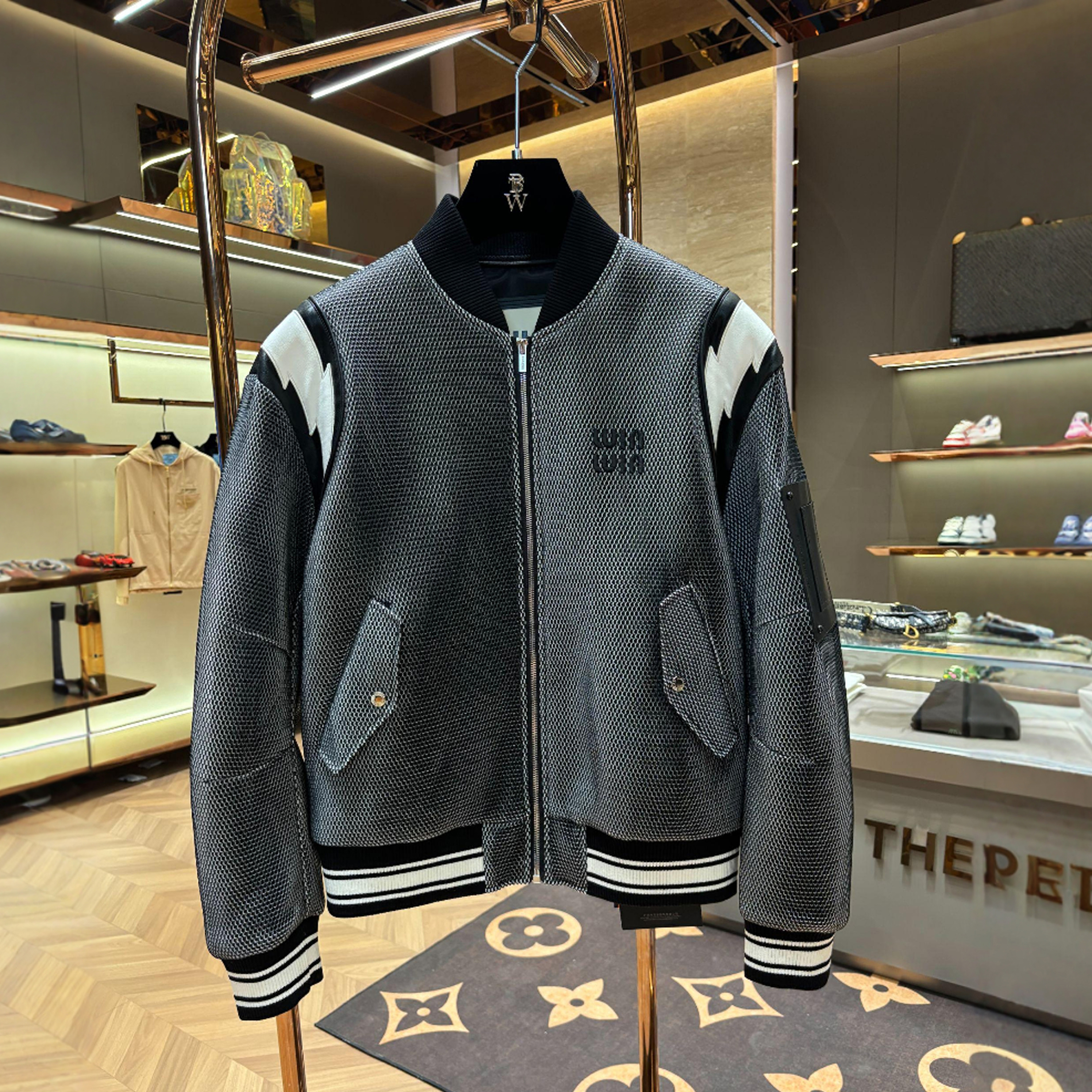 【灼灼专属】2025新款微棒球服外套拼接网面J25-679