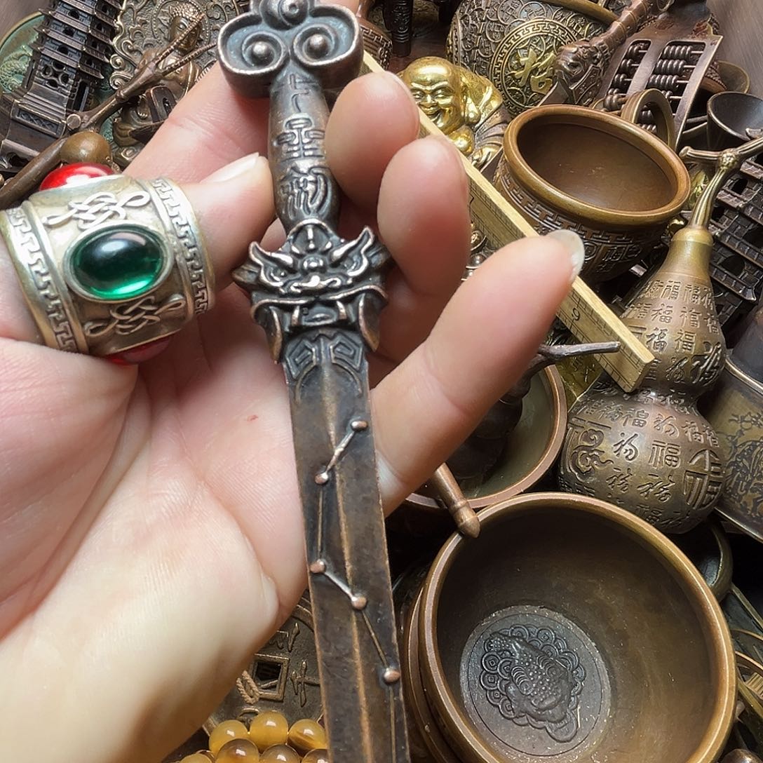 精美铜器收藏品等