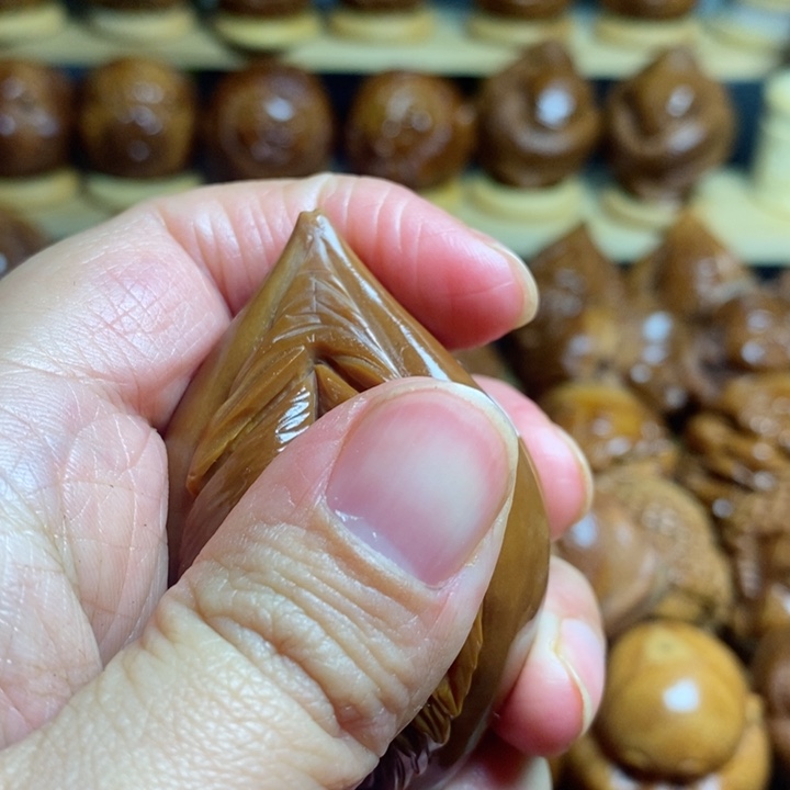 橄榄核把件姐*巴西进口大橄榄三面手工