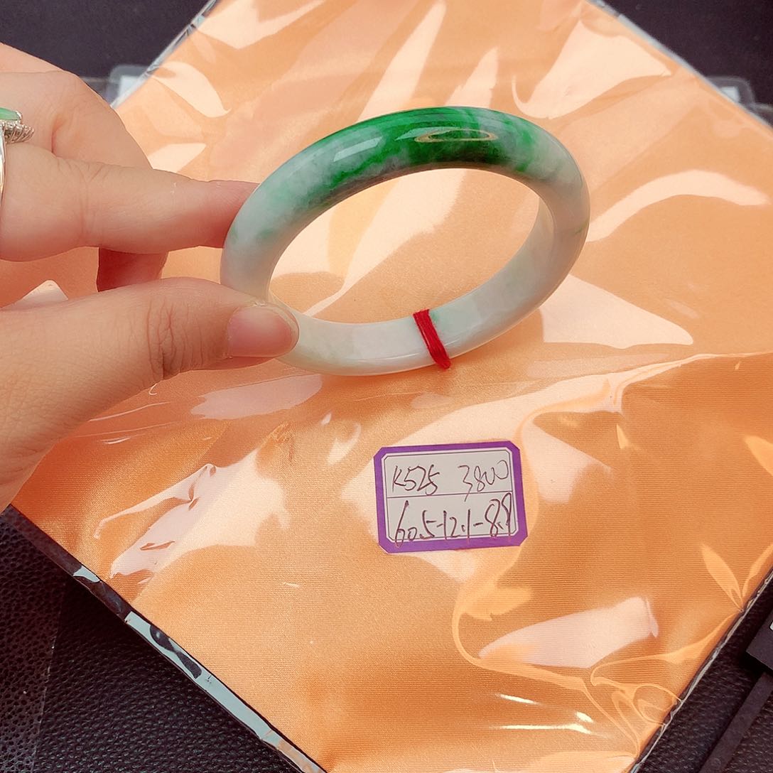 翡翠未镶嵌手镯缅甸翡翠
