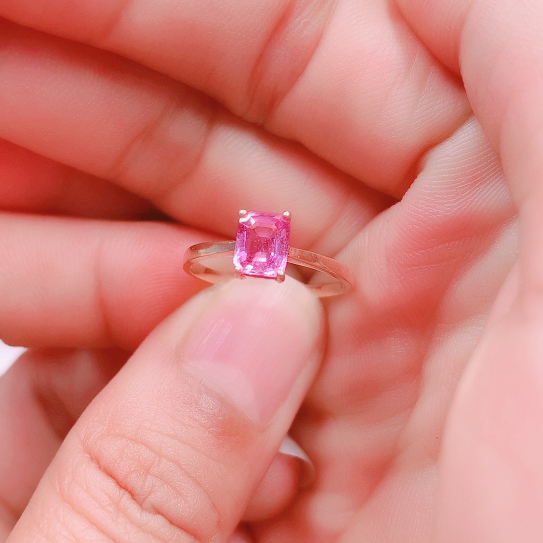 蓝宝石戒指18K金镶嵌5✖️6.3