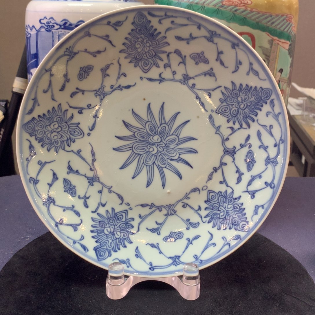 盘陶1977瓷器—青花勾莲纹太阳花赏盘