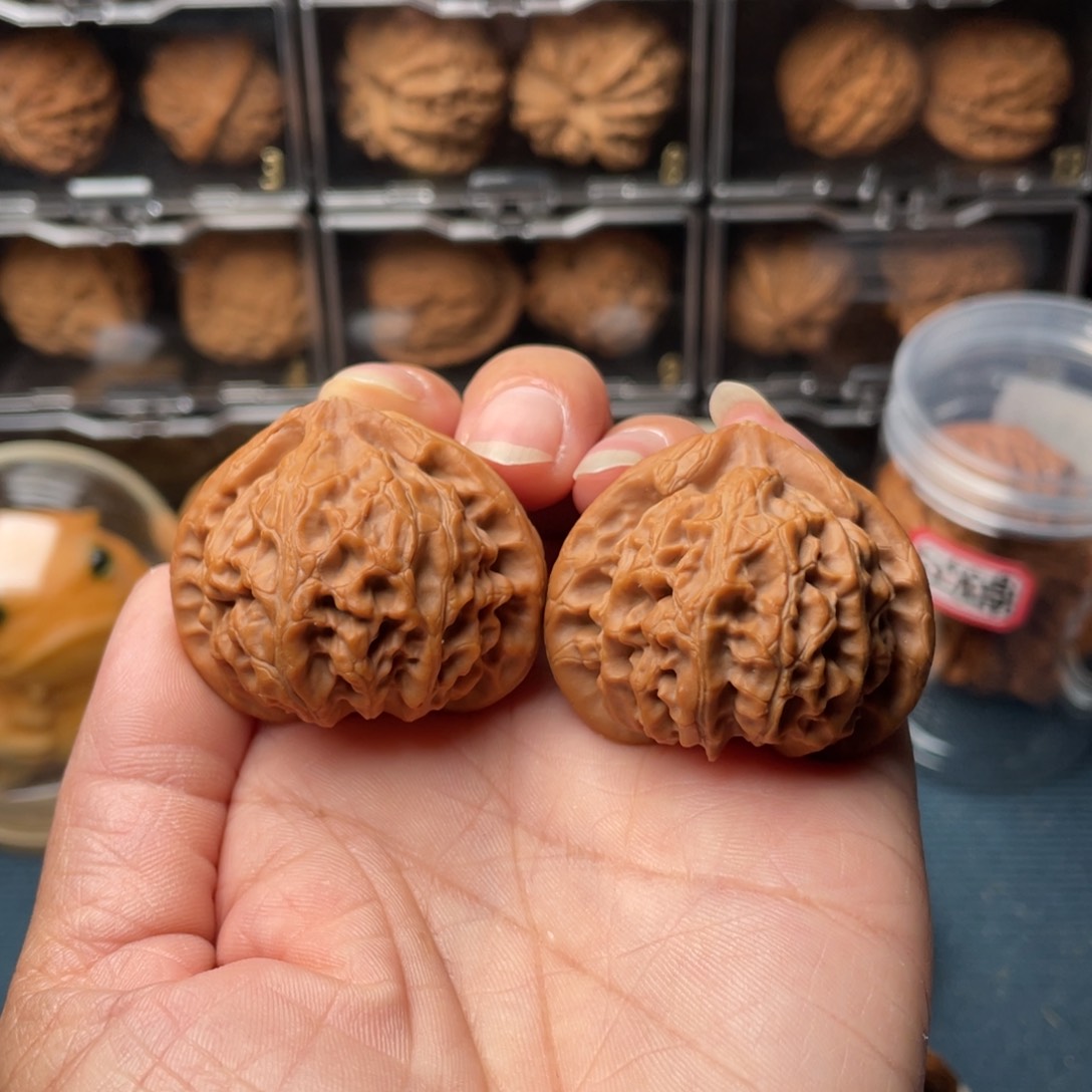 文玩核桃把件40宫灯