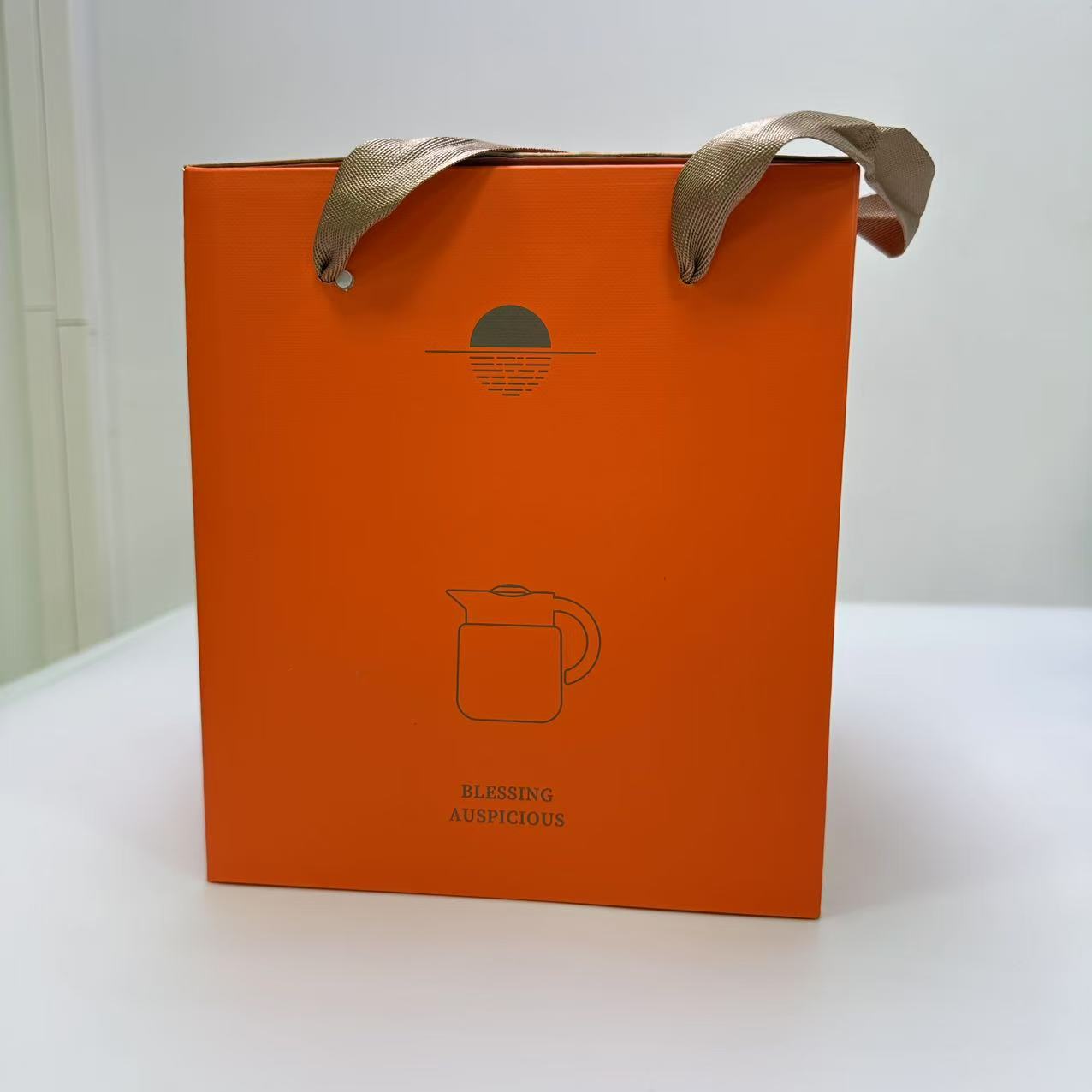 63186  日出东方  茶水分离数显保温壶