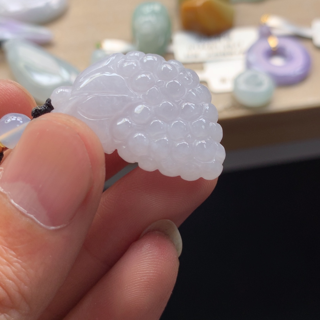 颈饰未镶嵌翡翠吊坠