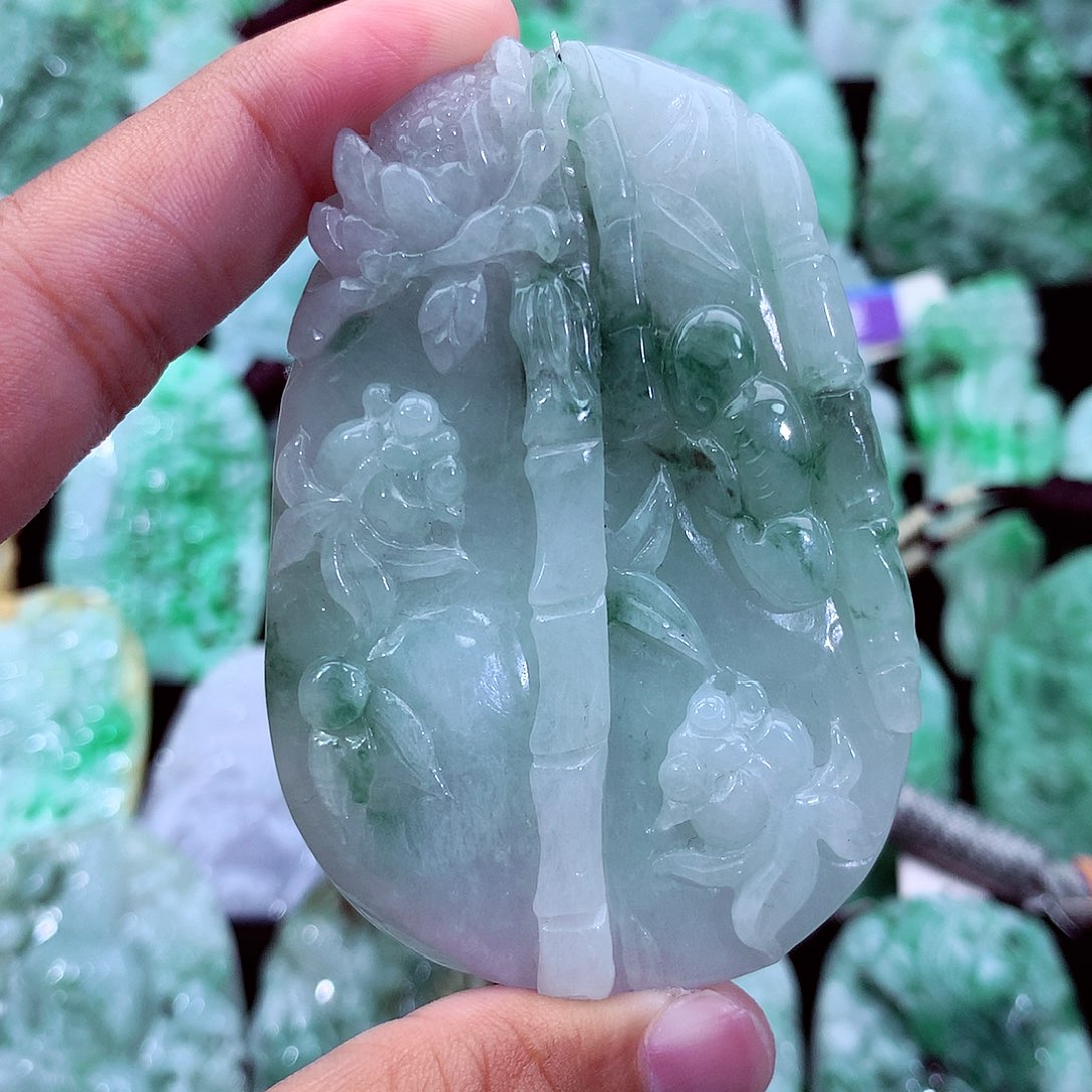 吊坠(不含链)未镶嵌翡翠