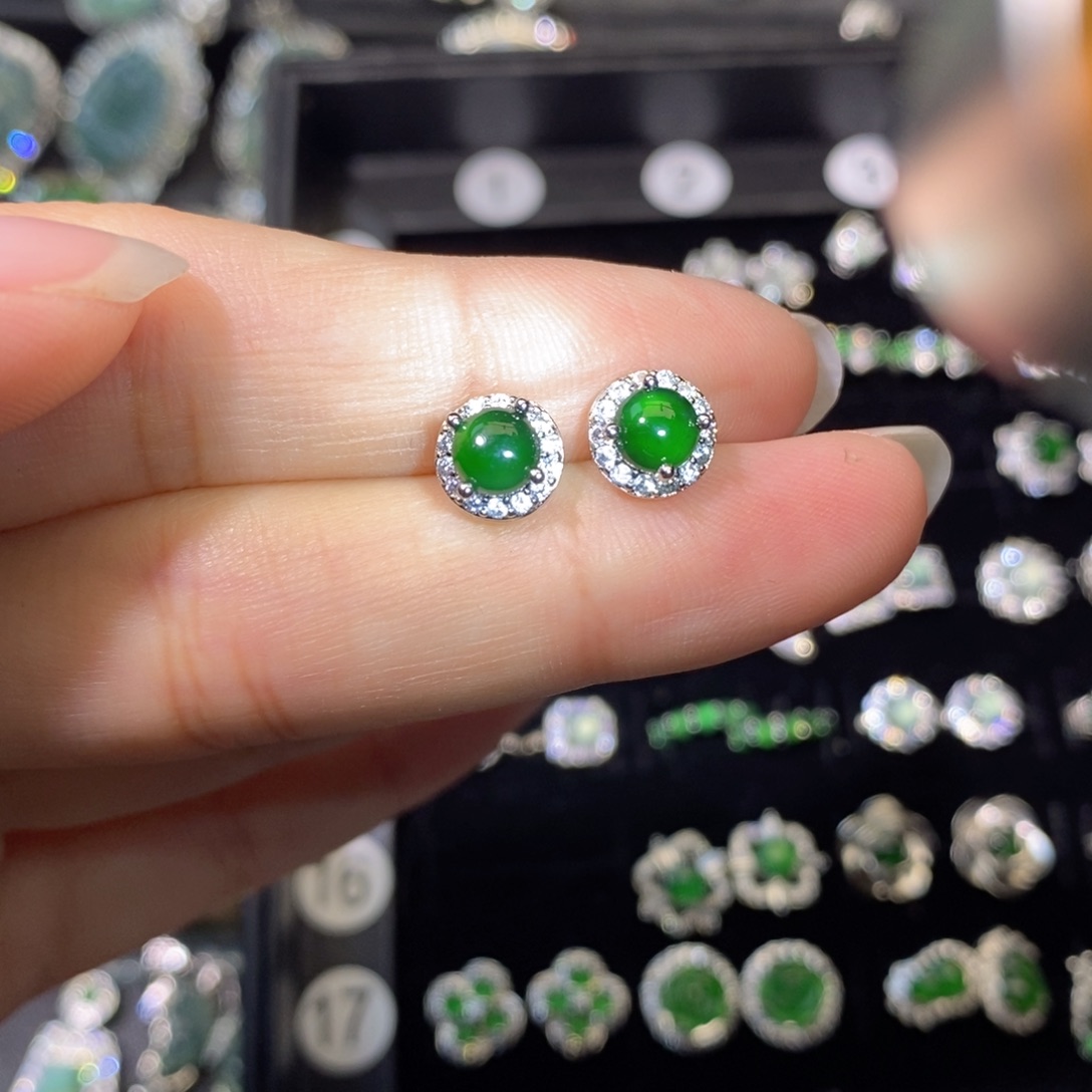 翡翠未镶嵌颈饰天然