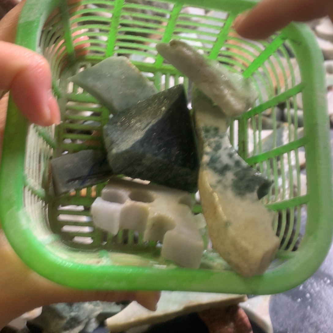 翡翠颈饰未镶嵌缅甸翡翠