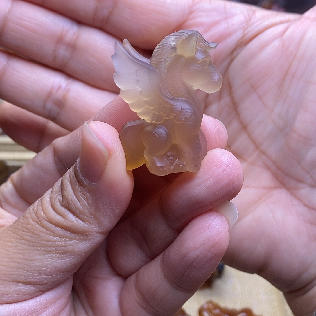 美***店玛瑙/玉髓未镶嵌颈饰