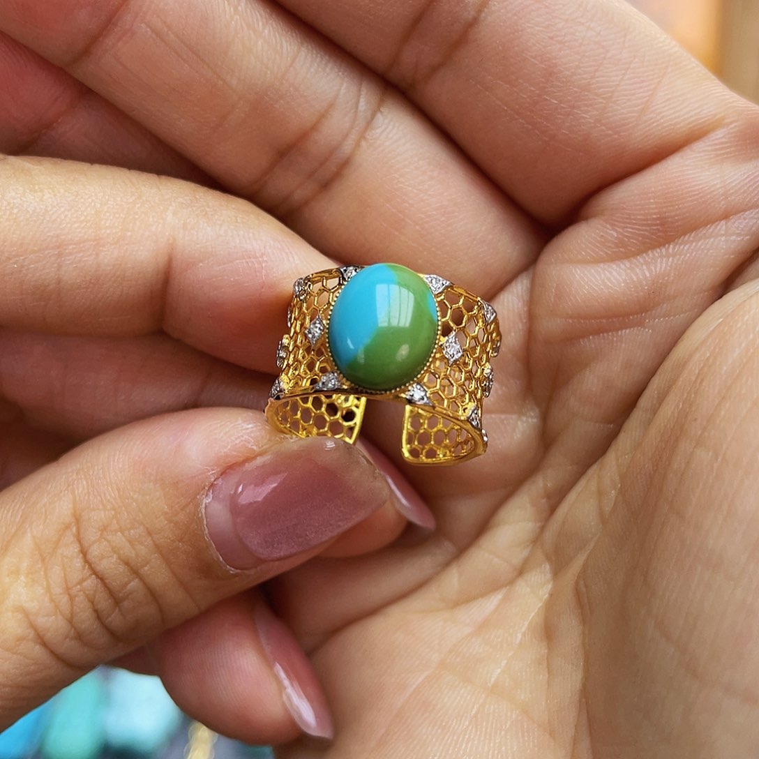 绿松石戒指18K金镶嵌