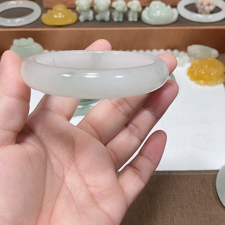 石英质玉手镯未镶嵌用****好