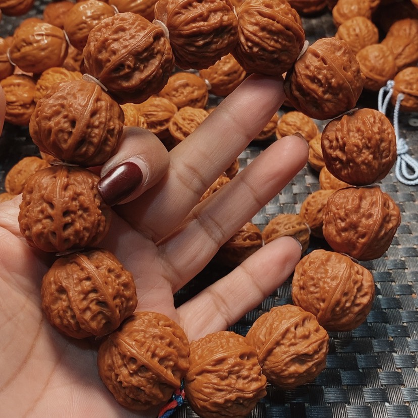 【闪购商品】文玩核桃吊坠树王