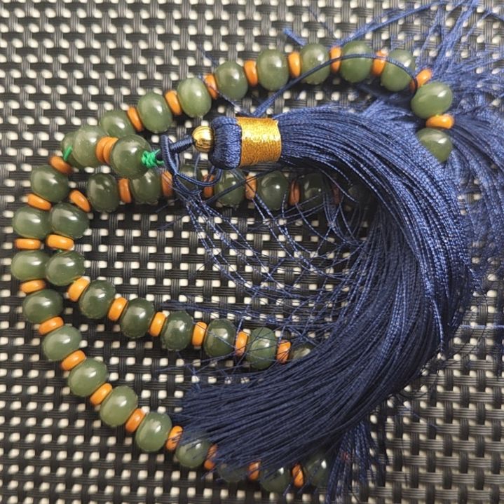 和田玉未镶嵌手串