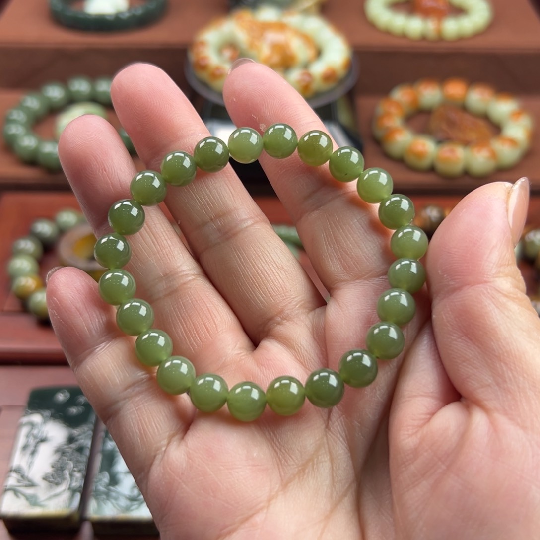 岫岩老玉（透闪石质玉）手链未镶嵌